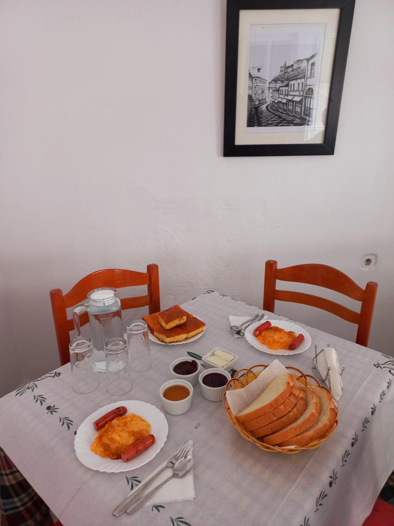 Gjirokastër Sokolli Guest House מראה חיצוני תמונה